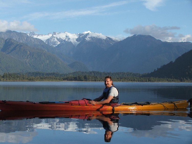 Kayaking Lake Mapourika